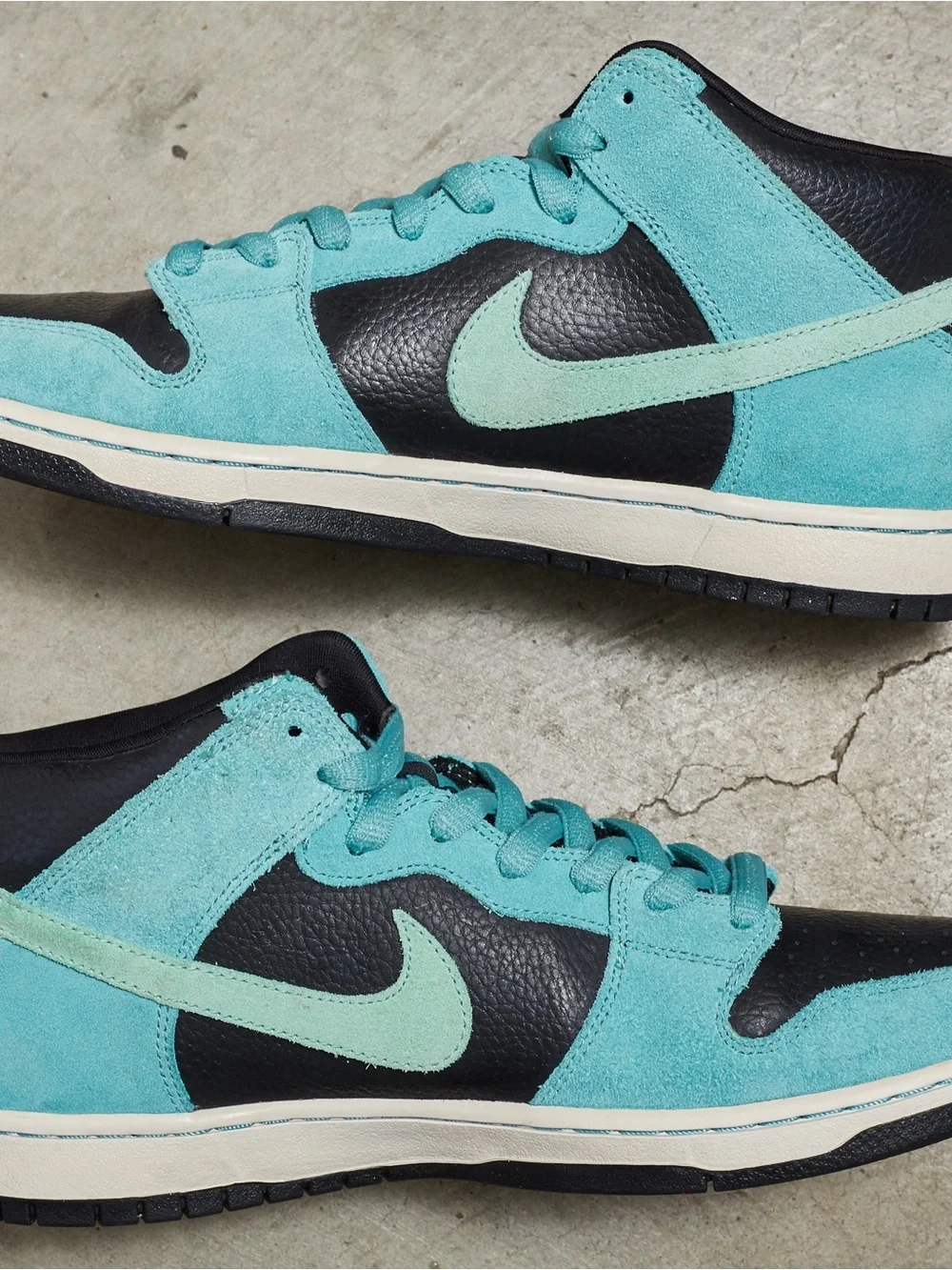 Nike SB Dunk Mid Pro ‘Sea Crystal’
